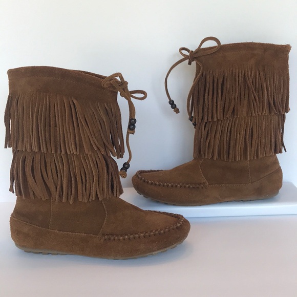 Minnetonka Suede Fringe Moccasin boots size 7 - Picture 1 of 8